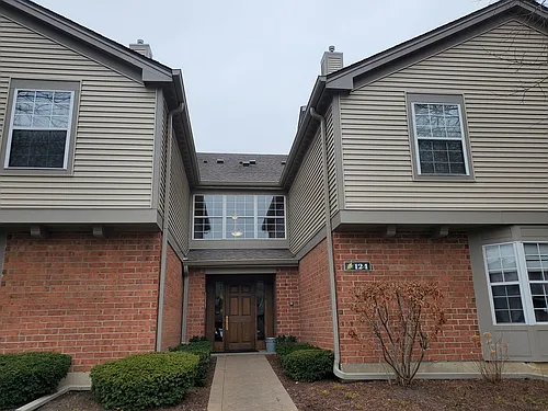 124 White Oak Ct #4 Photo 1