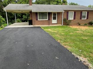 316 School Board Rd, Rocky Mount, VA 24151