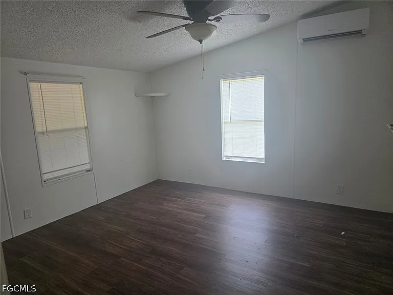 425 Tanner Rd — Photo 13