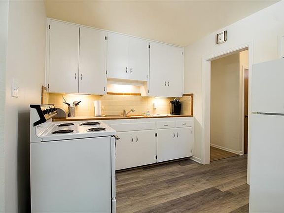 4th image of 111 NW 21st St