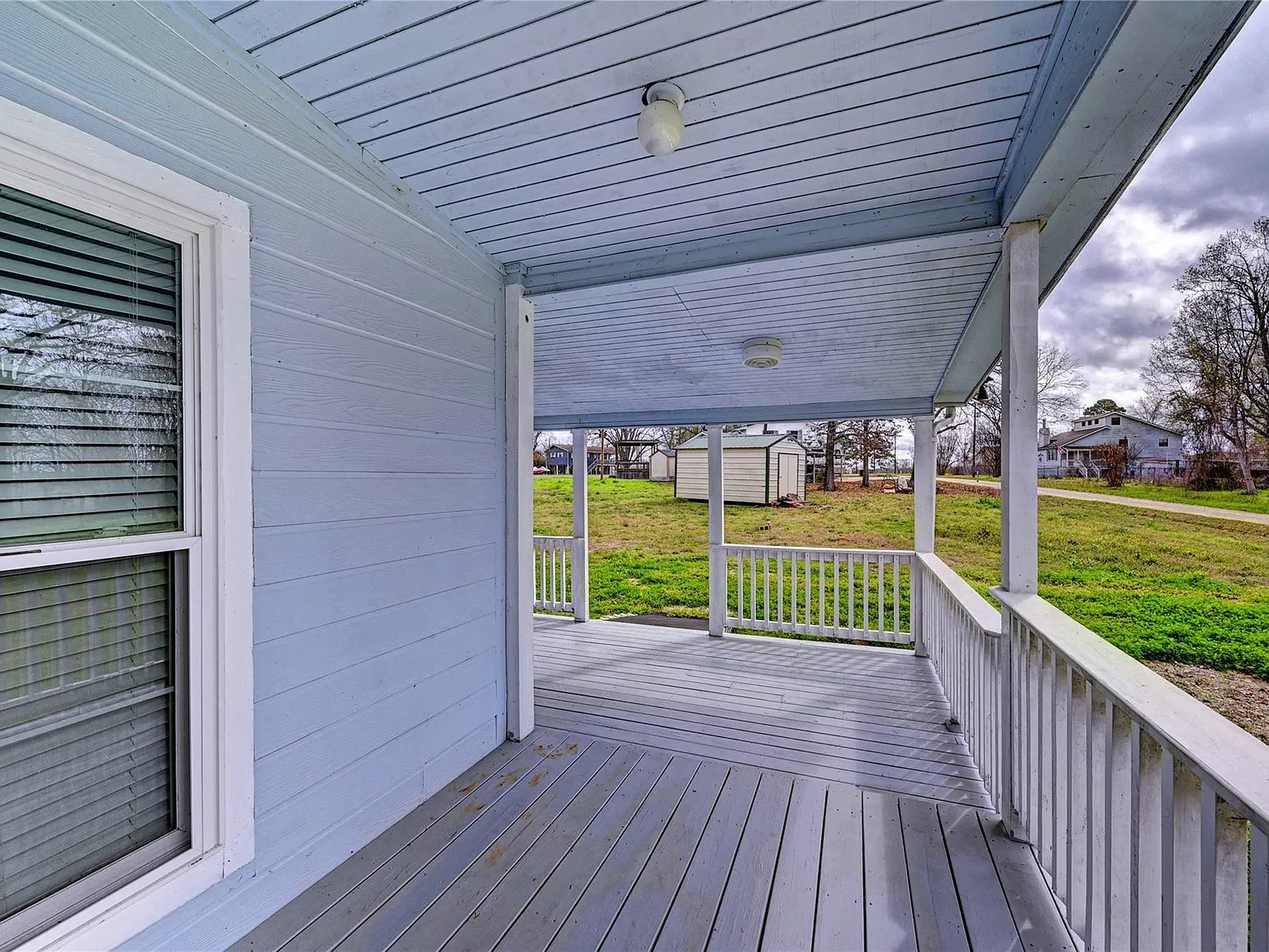 3 bed, 2.0 bath, 1400 sqft, $1,700 — Photo 3