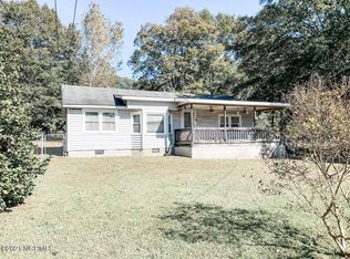 143 Chestnut Ln, Rockingham, NC 28379