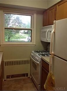 4th image of 380 N Broadway APT D14