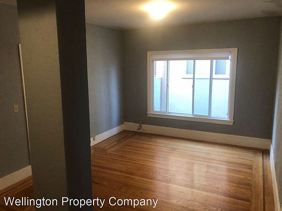 2nd image of 722 Hillgirt Cir #2