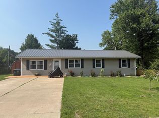 4 Grim Ct N, Kirksville, MO 63501