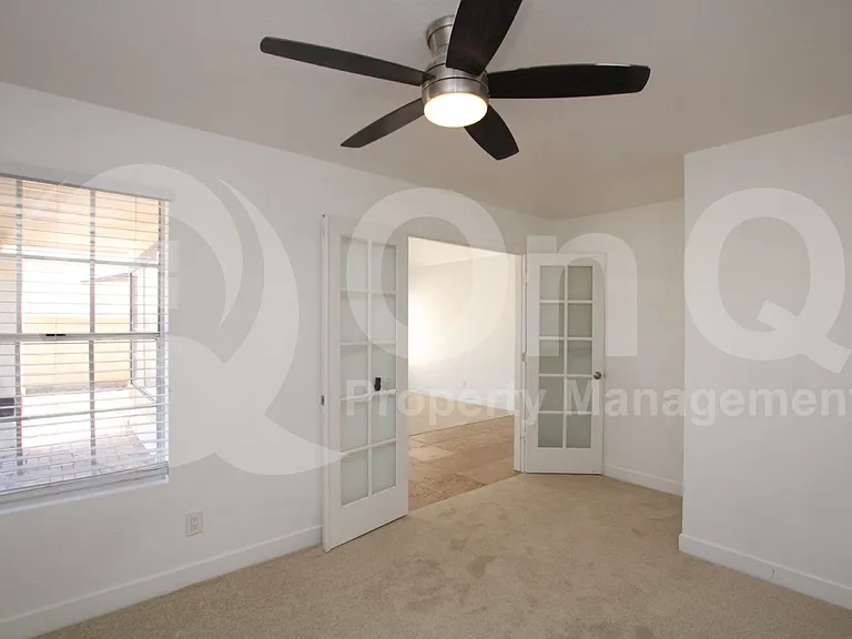 7849 W Hearn Rd — Photo 7