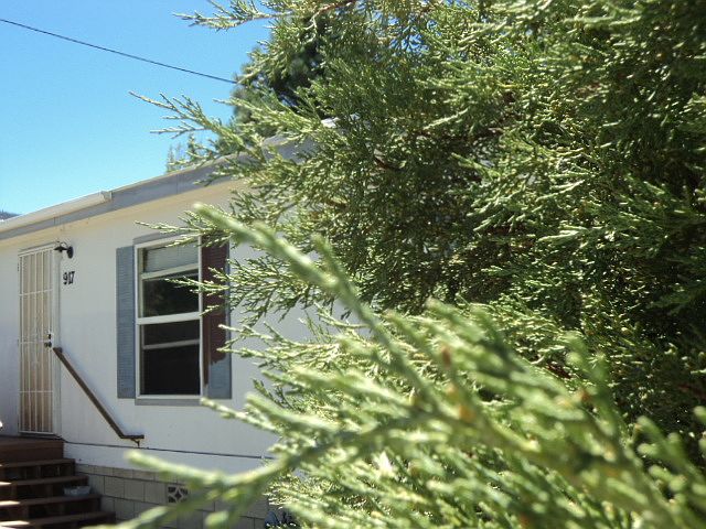 1st image of 917 Pinon Ln