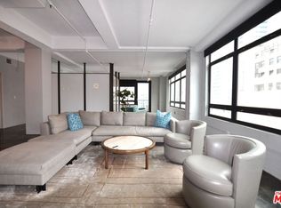 849 S Broadway #811, Los Angeles, CA 90014