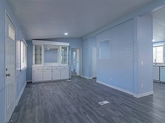 4th image of 8122 W Flamingo Rd Unit 56