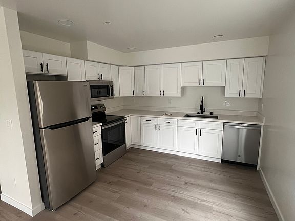 2nd image of 411 N 21st St #203
