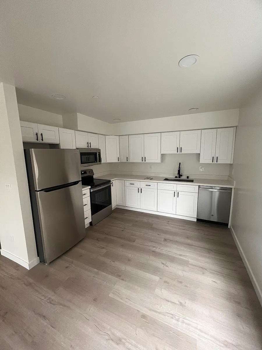 Building Photo - 411 N 21st St #203