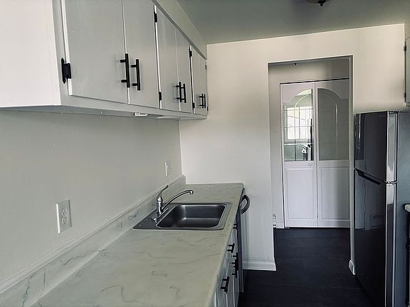 5th image of 441 Idlewood Blvd