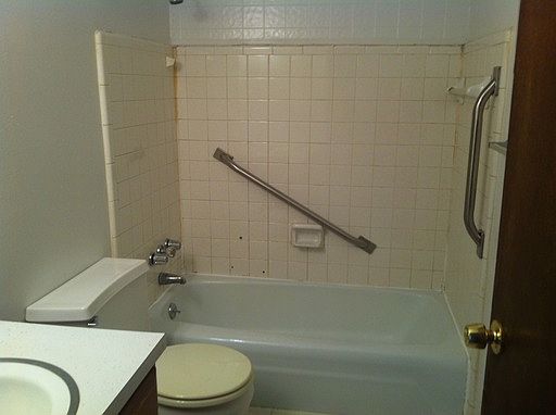 5th image of 5892 Christie Ave SE