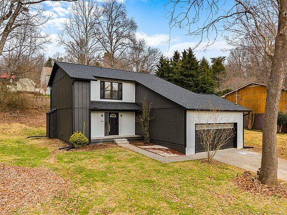 2nd image of 7832 Jefferson Oaks Dr