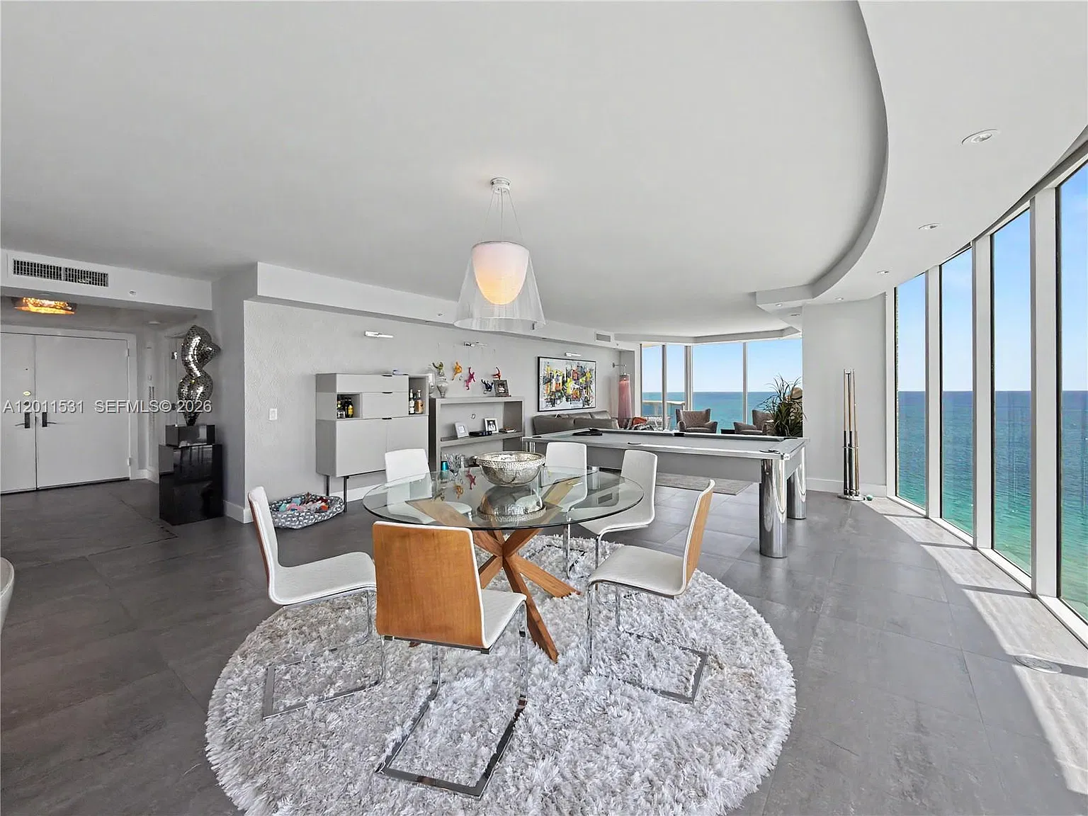 The Pinnacle Condo — Photo 3