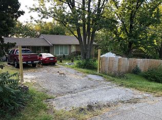 7840 Smalley Ave, Kansas City, MO 64138