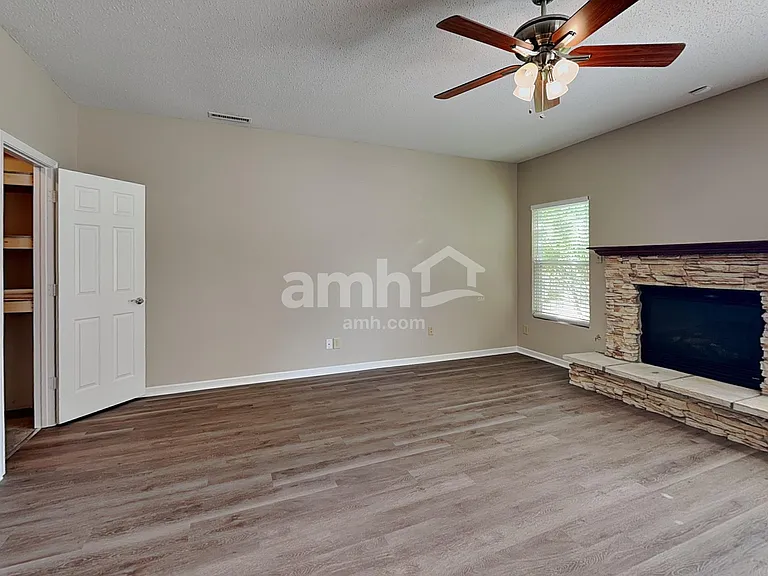 15192 Beam St — Photo 5