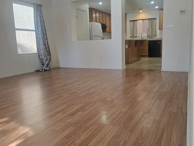 721 Wallington Estate St #0 — Photo 2