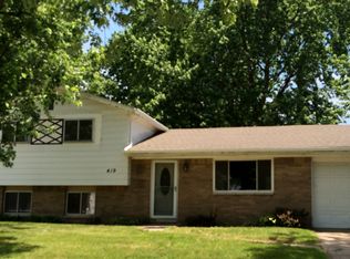 419 Shrewsbury Dr, Holland, OH