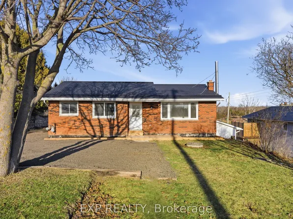 696 Whites Rd, Quinte West, ON K8V 0P3