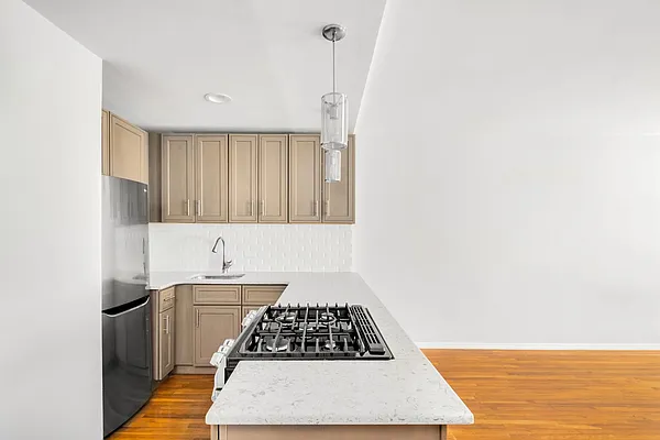 Rented by Compass | media 14