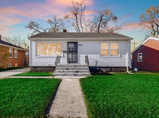 2000 Madison Ln, Gary, IN 46407