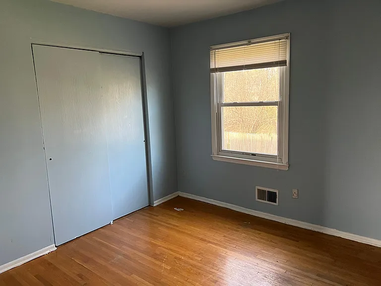 19 Hidden Hollow Ct — Photo 5