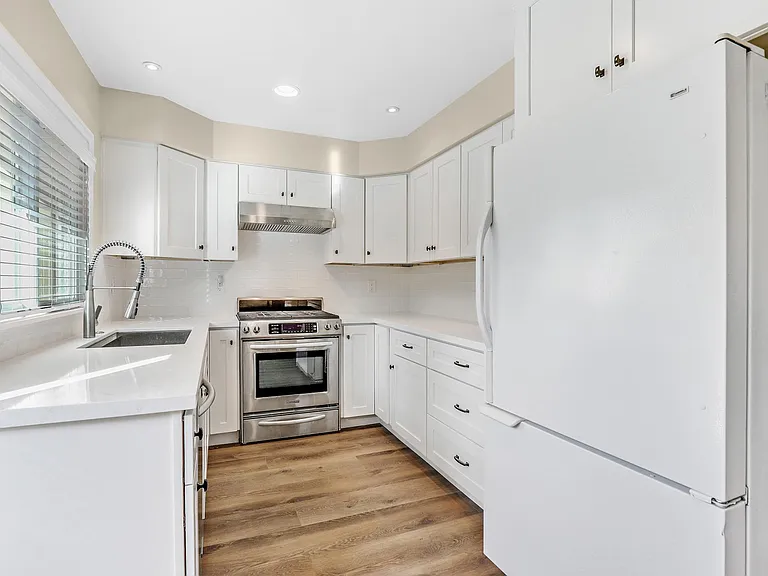 601 Garden Creek Pl — Photo 9