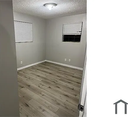 4305 Bessie Cir W — Photo 20