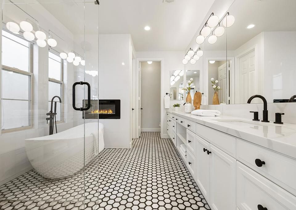 1st image of 2124 Historic Decatur Rd