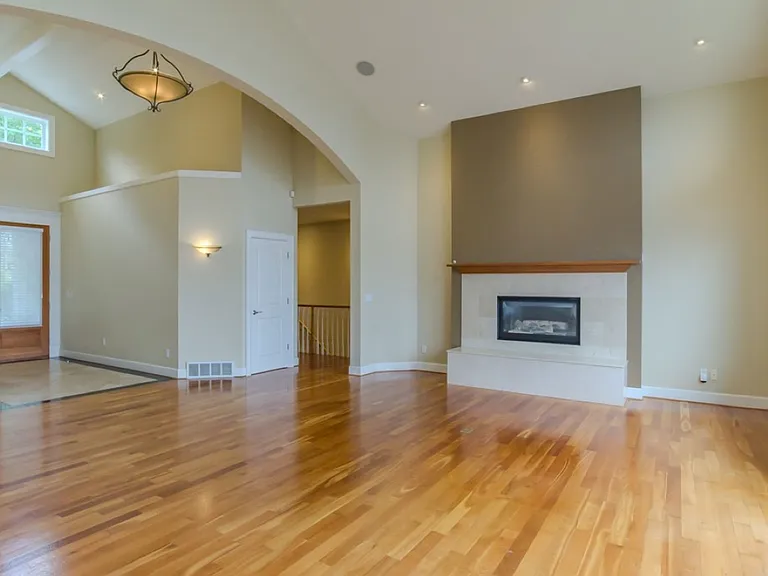 8568 Sand Point Way NE — Photo 16
