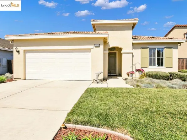 2236 Eastport Dr, Oakley, CA 94561