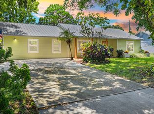 382 Main St, Sebastian, FL 32958