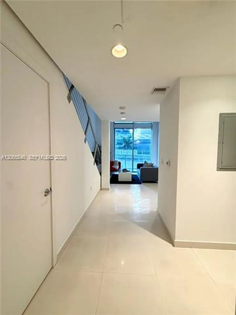 1050 Brickell Ave cu-206, Miami, FL 33131 — Photo 3