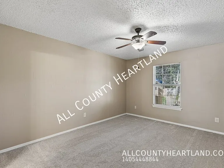 119 Woodman Dr — Photo 6
