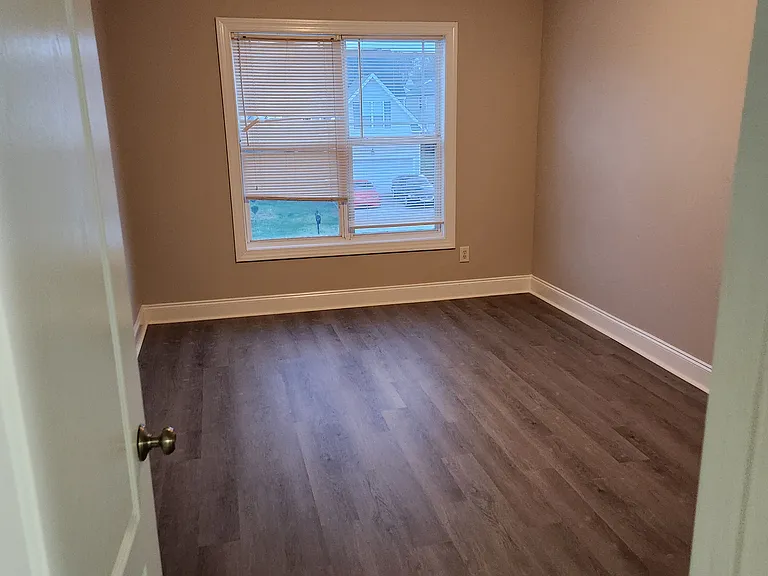 3553 Sunbright Ln — Photo 9