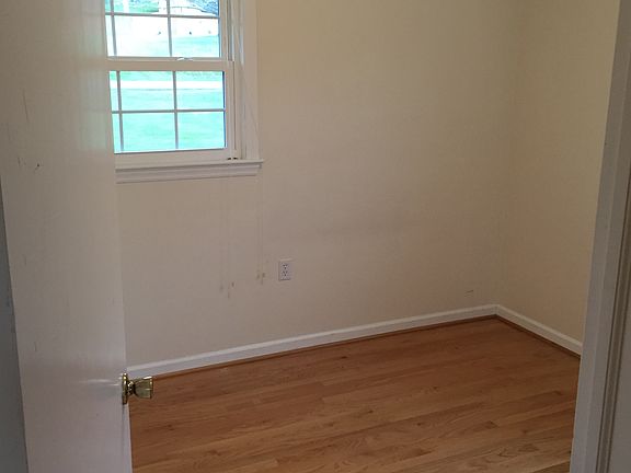 4th image of 145 Overland Dr