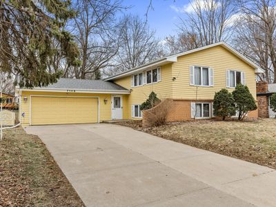 7149 Coachwood Rd, Woodbury, MN, 55125