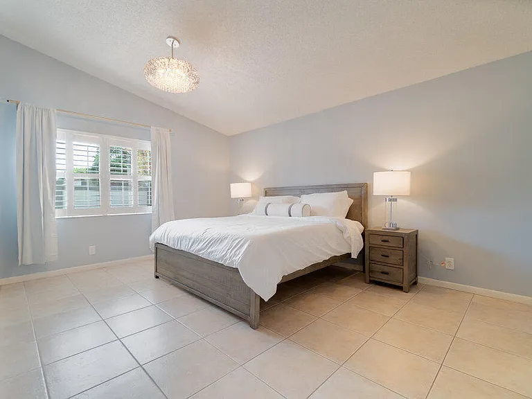 13335 Bedford Mews Ct — Photo 10