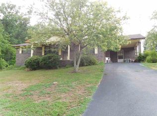 1945 Holt Town Rd, Newport, TN 37821