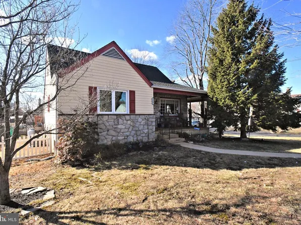 219 Rosewood Ave, Feasterville, PA 19053