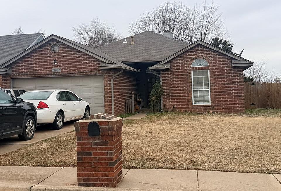 1st image of 1005 N Blackwelder Ave