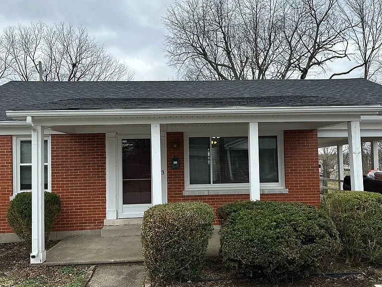 103 Leesway Ct — Photo 1