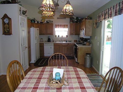 Country Kitchen