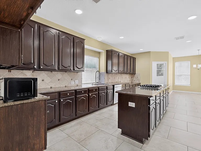 1812 Meadow Ridge Dr — Photo 30