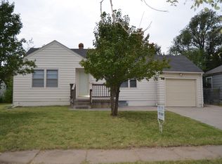 1009 N Edgemoor Dr, Wichita, KS 67208