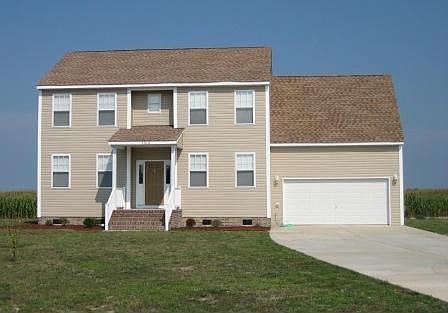 Gorgeous, Spacious 2-story in Desirable Small Acres.