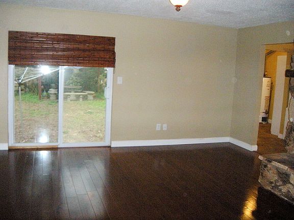 3rd image of 1408 23rd St