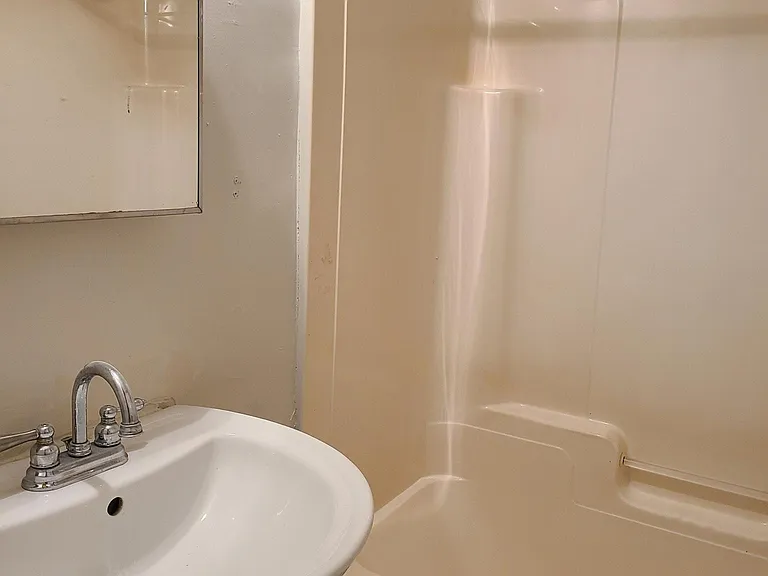 3710 Liberty Heights Ave — Photo 8
