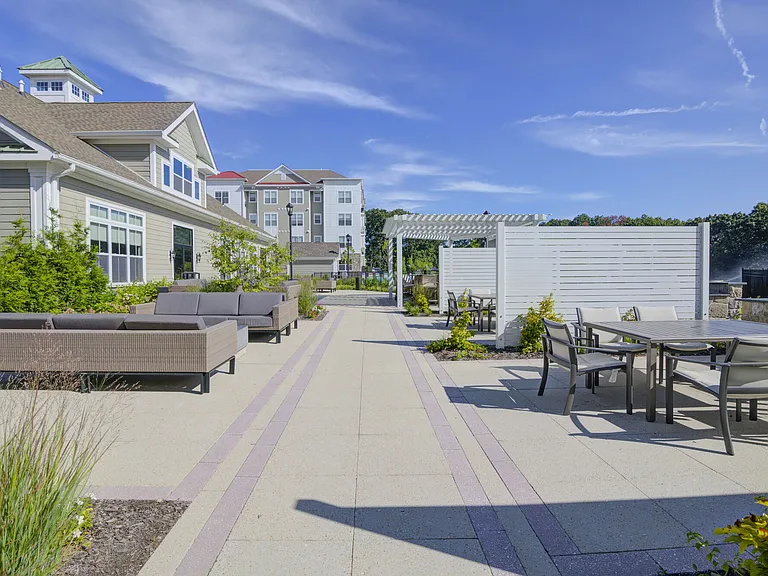 Molly Brook on Belmont — Photo 18